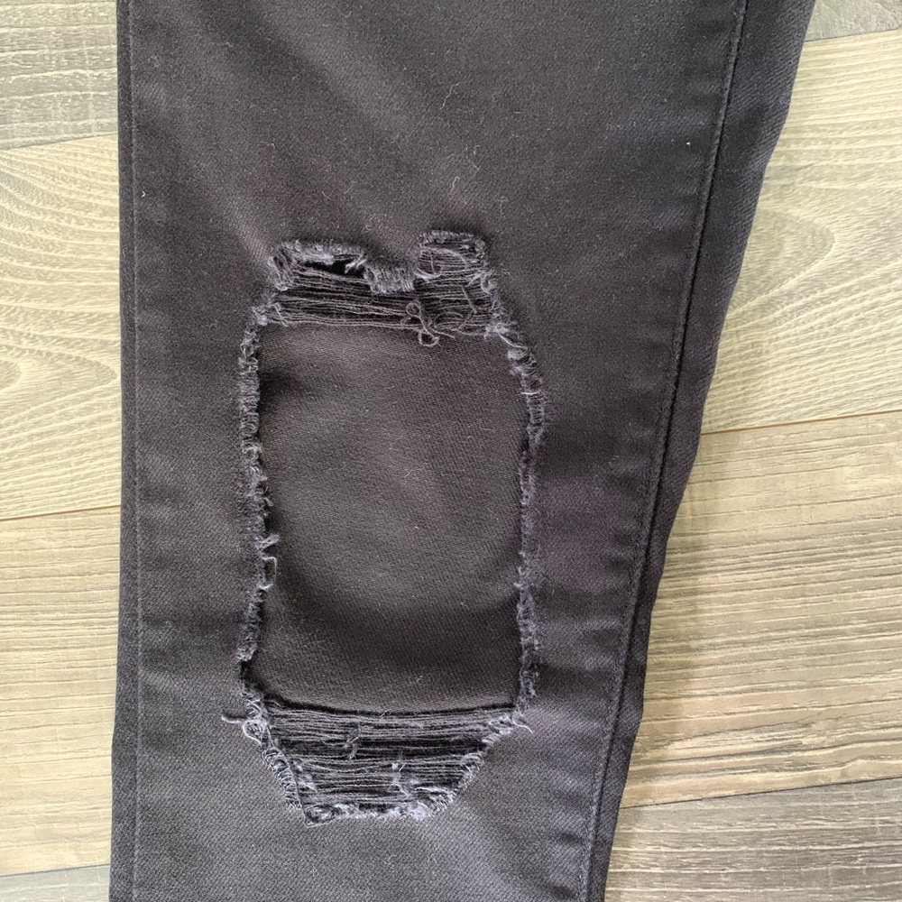 Levi’s 721 8 Long High Rise Skinny Destroyed Black Jeans - Picture 9 of 16